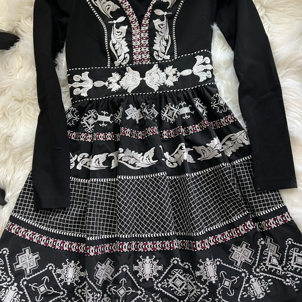 Bebe Dress - Picture 4 of 16
